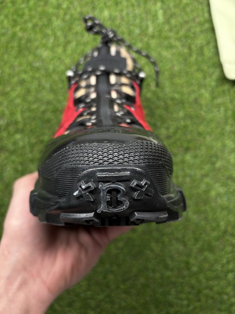 Burberry Arthur Low-Top ' Archive Beige ' UK 6