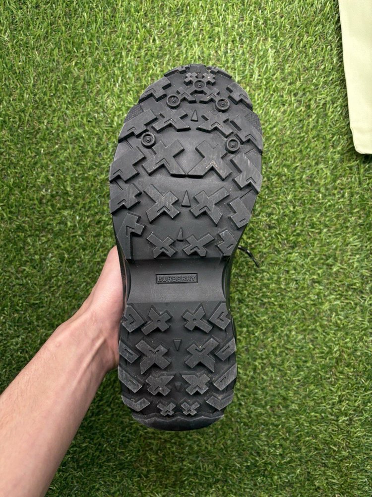 Burberry Arthur Low-Top ' Archive Beige ' UK 6