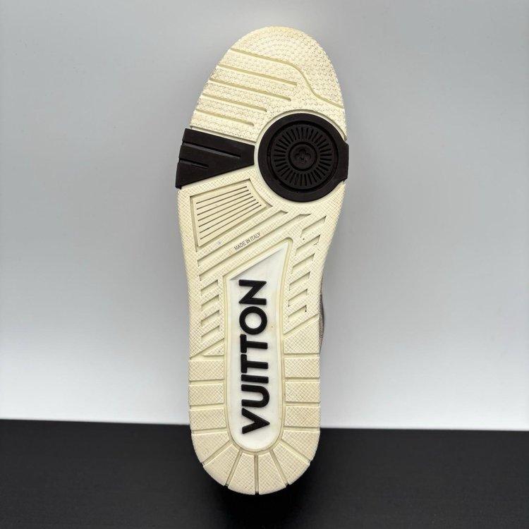 Louis Vuitton Trainer ' Monogram Brown Ebene