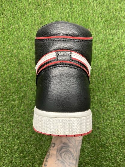 Air Jordan 1 Retro OG High ' Bloodline ' UK 8.5
