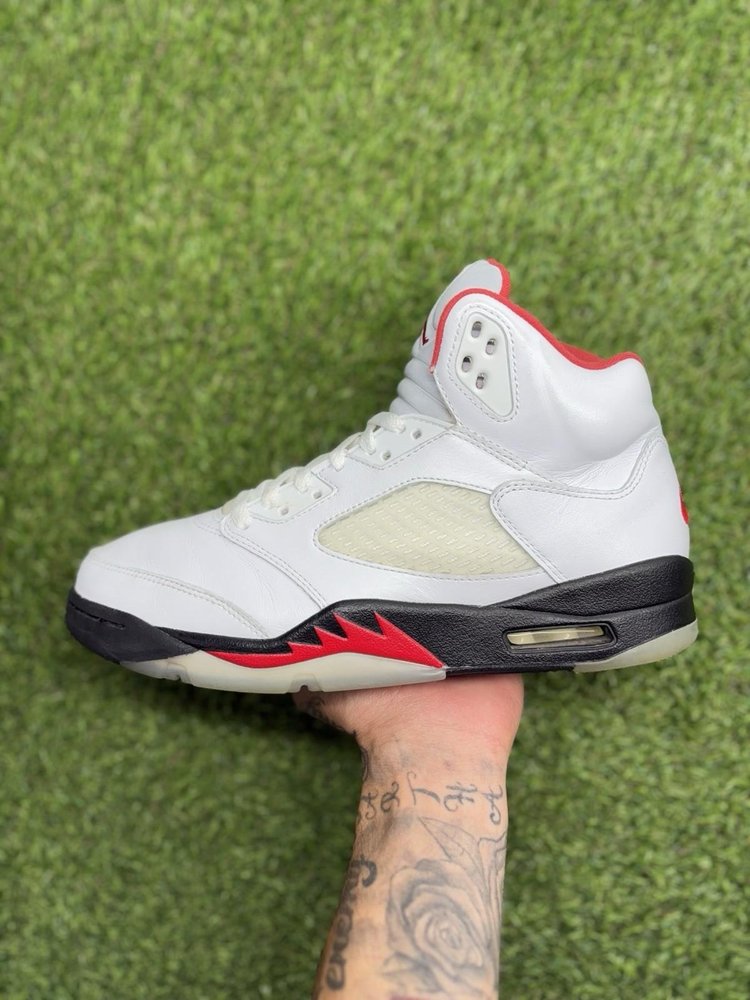 Air Jordan 5 Retro Mid ' Fire Red ' UK 8.5