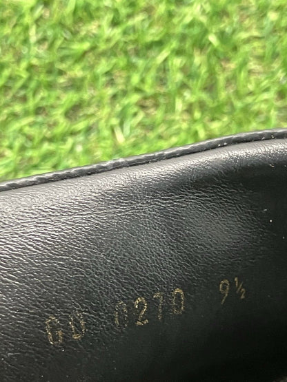 Louis Vuitton Run Away ' Black White ' UK 9.5