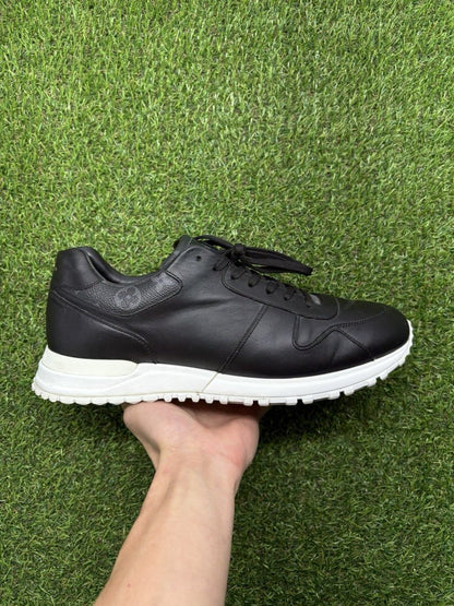 Louis Vuitton Runaway 'Black White'  UK 9.5