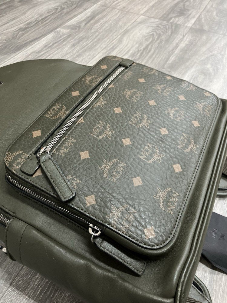 MCM Visetos Backpack ' Khaki / Sea Turtle