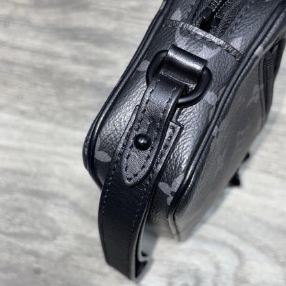 Louis Vuitton Pochette Volga Monogram Eclipse ' Black '