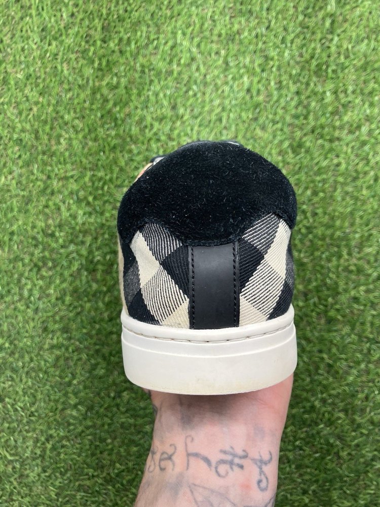 Burberry House Check ' Black Archive Beige White ' UK 8