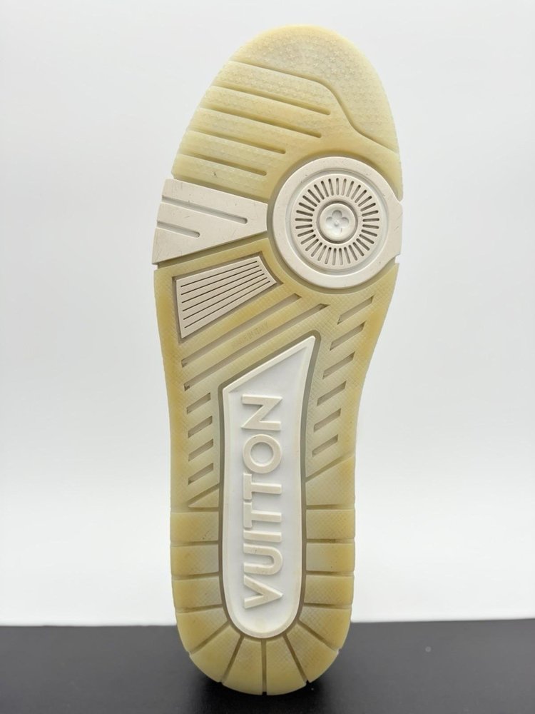 Louis Vuitton Trainer ' White '  UK 10