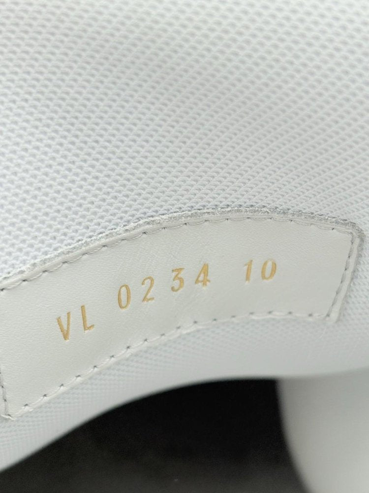 Louis Vuitton Maxi ' White Grey ' UK 10