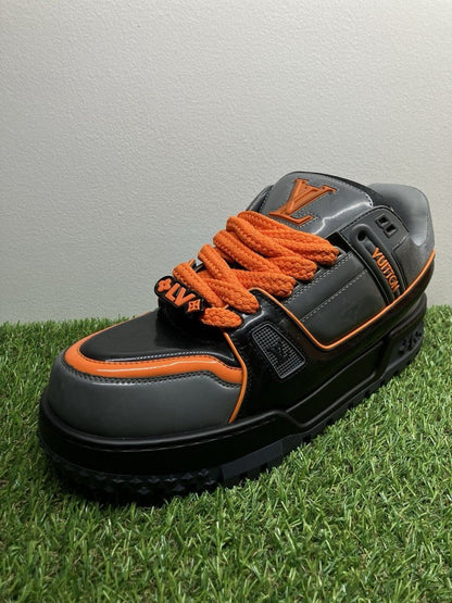 Louis Vuitton Maxi ' Black, Orange ' UK 10