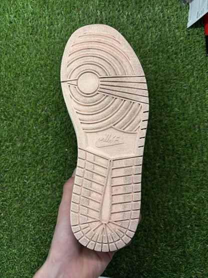 Air Jordan 1 Retro OG High ‘ Crimson Tint ‘ UK 8.5