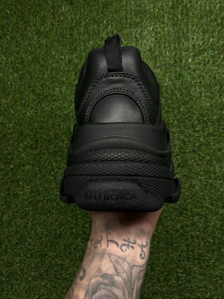 Balenciaga Triple S ' Black ' UK 8