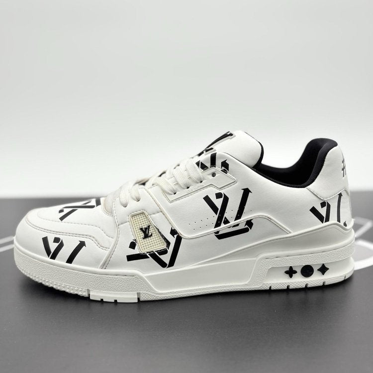 Louis Vuitton Trainer ' White Black Recycled ' UK 10