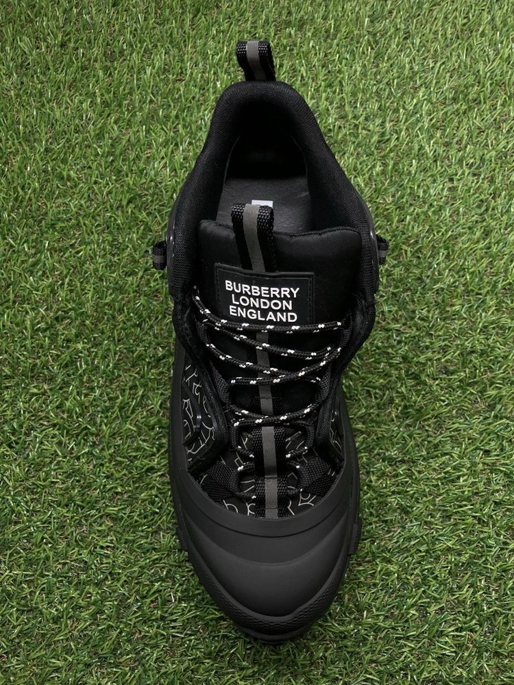 Burberry Arthur Low-Top Sneakers Monogram ' Black ' UK 8