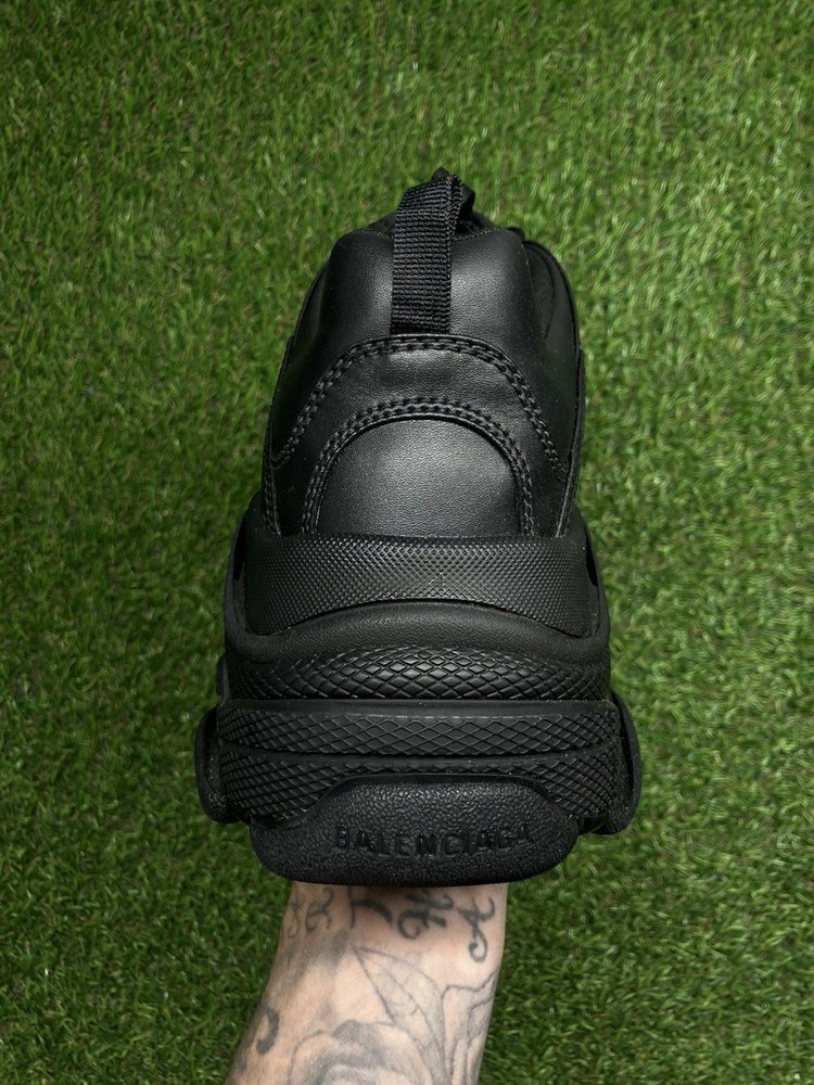 Balenciaga Triple S ' Black ' UK 8