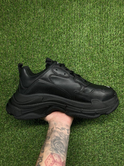 Balenciaga Triple S ' Black ' UK 8