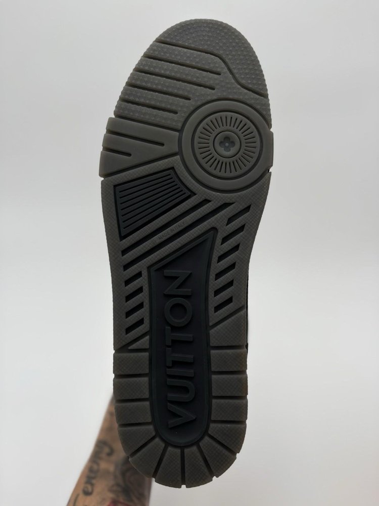 Louis Vuitton Trainer ' Black Grey '