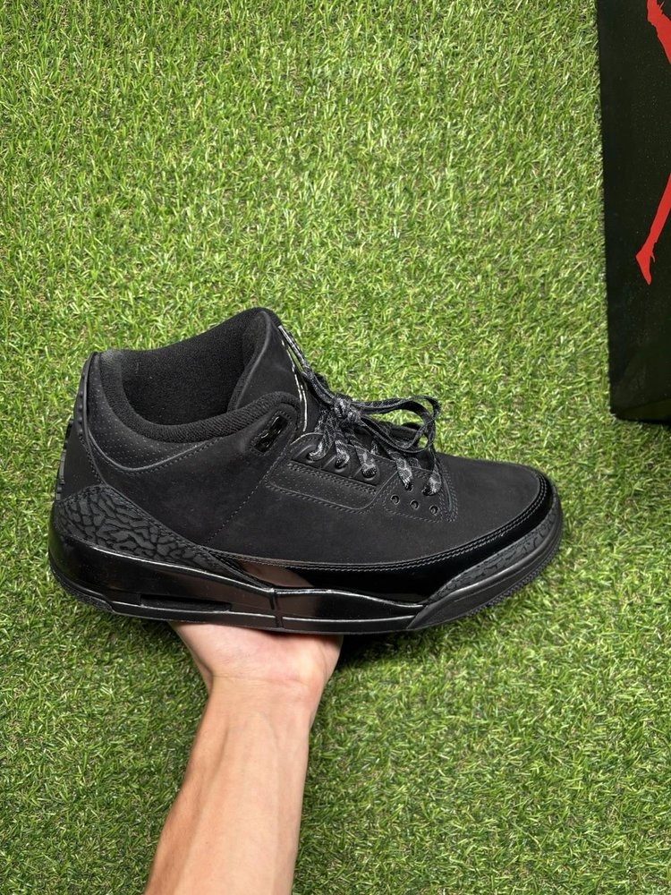 Air Jordan 3 Retro 2025 Black Cat  UK 8.5