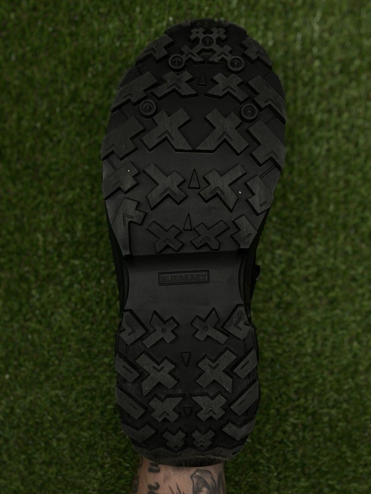 Burberry Arthur Low-Top Sneakers Monogram ' Black ' UK 8