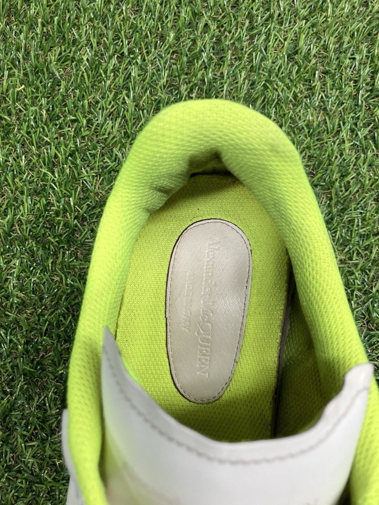 Alexander McQueen ' Transparent Sole/White Iridescent 'UK 8