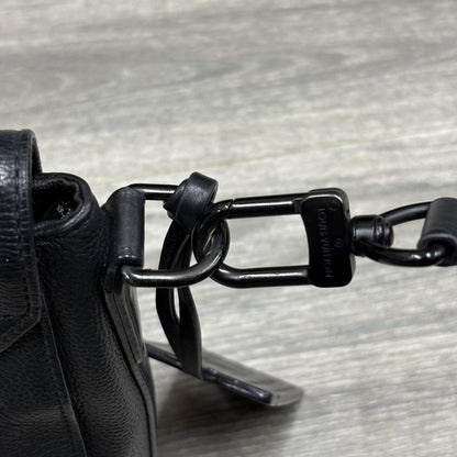 Louis Vuitton Aerogram Take Off Messenger Bag ' Black '