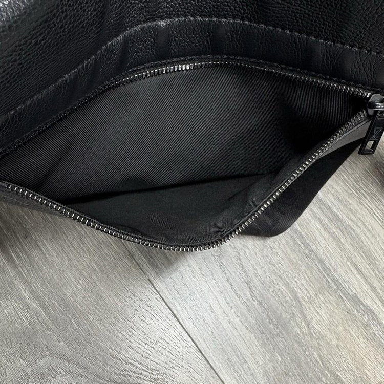 Louis Vuitton Aerogram Take Off Messenger Bag ' Black '