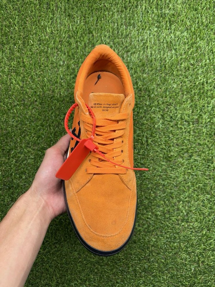 Off White Vulcanized Low Orange Black ' UK 10
