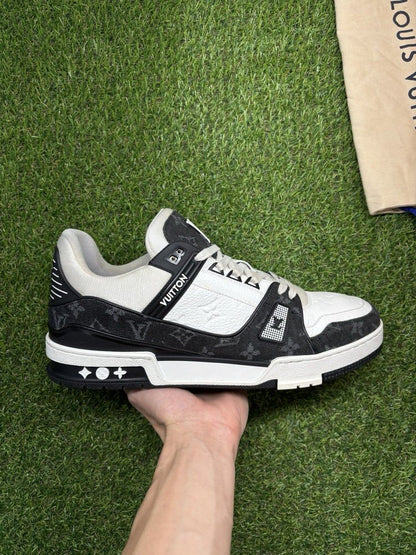 Louis Vuitton Trainer ' Black White '  UK 10