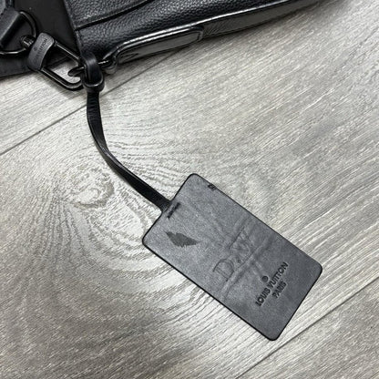 Louis Vuitton Aerogram Take Off Messenger Bag ' Black '