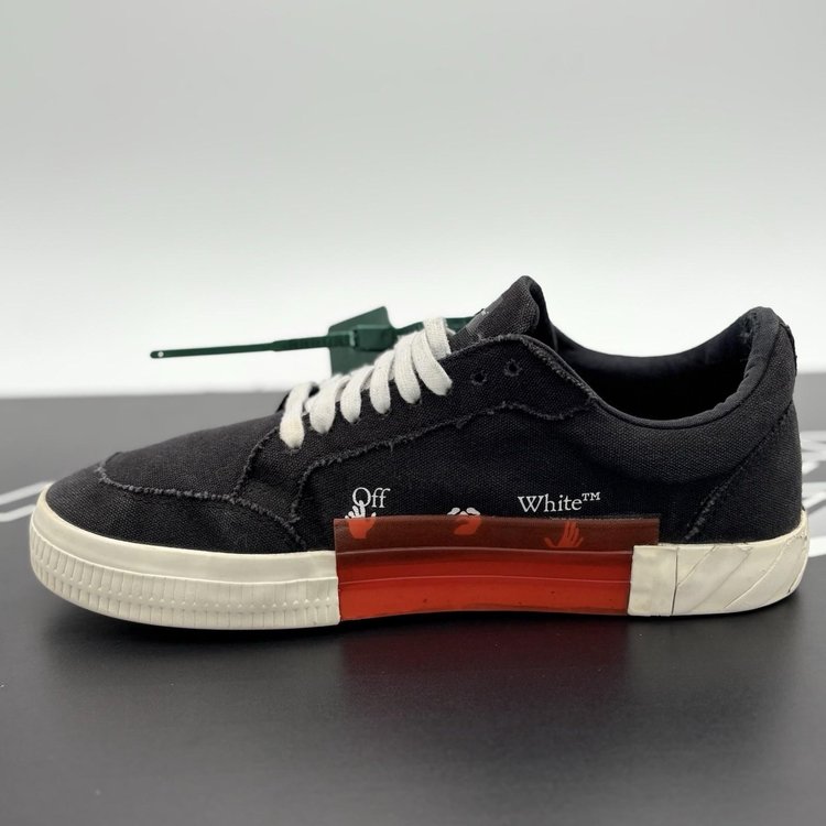 Off-White Vulc Sneaker ' Black White '  UK 10