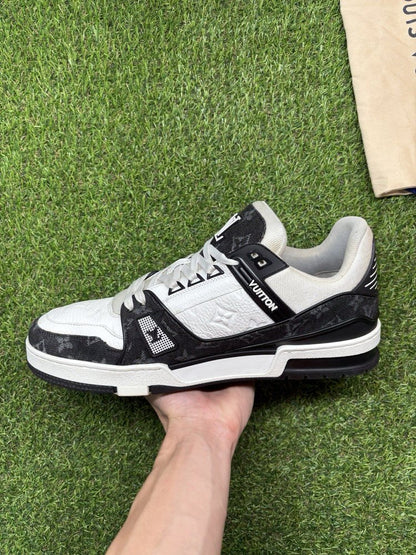 Louis Vuitton Trainer ' Black White '  UK 10