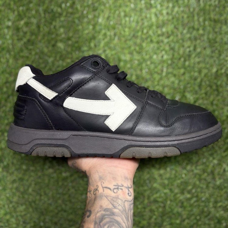 Off-White Out of Office ' Black White '  UK 10