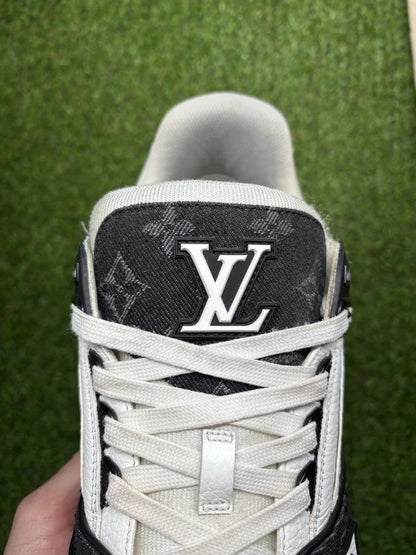 Louis Vuitton Trainer ' Black White '  UK 10
