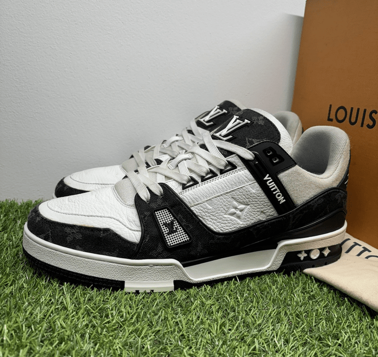 Louis Vuitton Trainer ' Black White '  UK 10