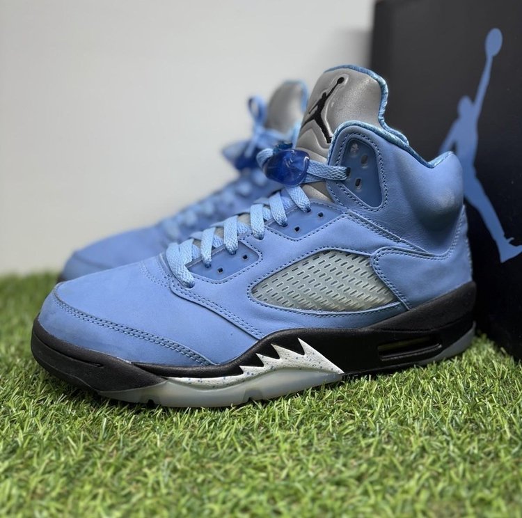 Air Jordan 5 Retro SE Mid ' UNC ' UK 8