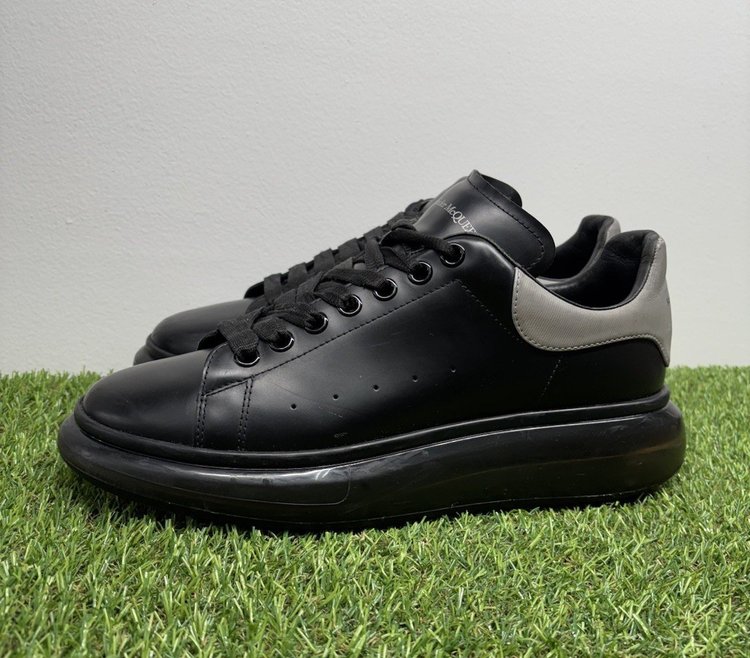 Alexander McQueen Oversized ' Clear Sole Black ' UK 8