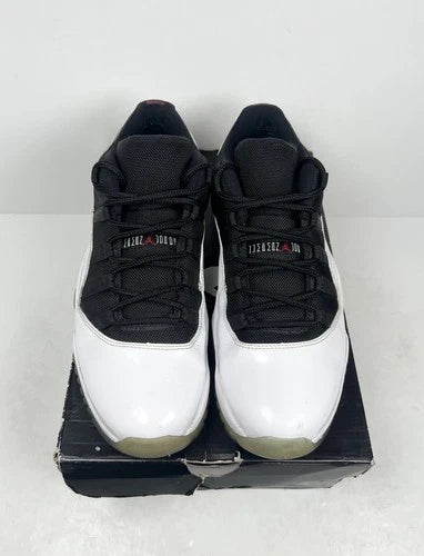 Air Jordan 11 Retro Low Tuxedo