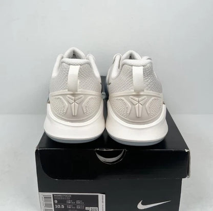 Nike Mamba Focus Metallic Gold