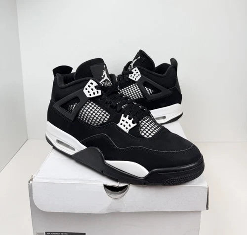 Air Jordan 4 Retro White Thunder
