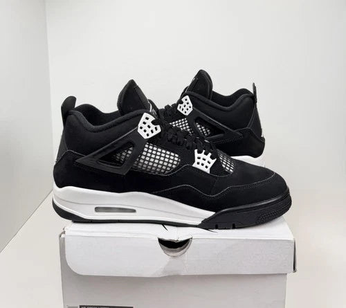 Air Jordan 4 Retro White Thunder
