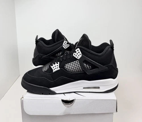 Air Jordan 4 Retro White Thunder